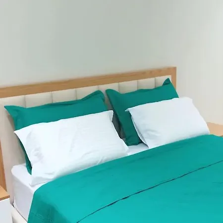 Road Blloku Area Apartmán *